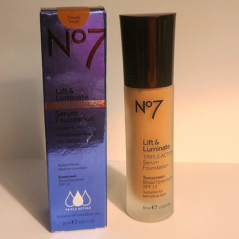 No7 Lift & Luminate triple action serum foundation